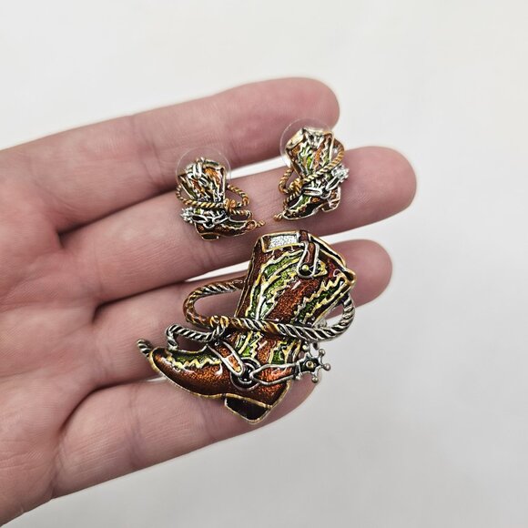 Silver Tone Western Cowgirl Cowboy Boot Brooch Earrings Set Spur Rope Boots Pin - Picture 4 of 9